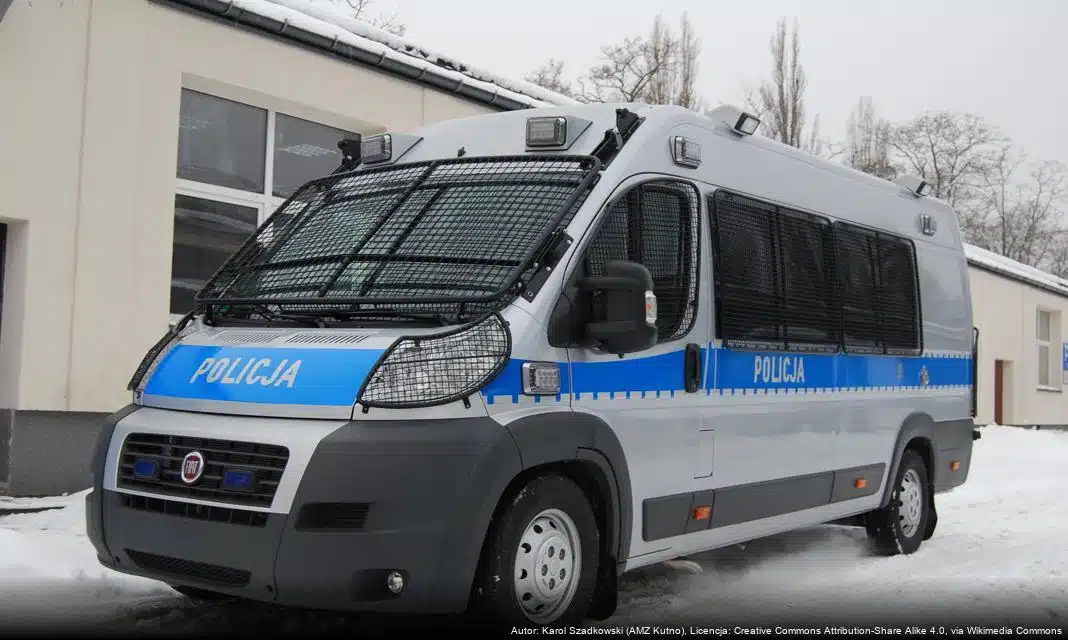 Profilaktyczne spotkania policji w gostynińskich szkołach przed zimą